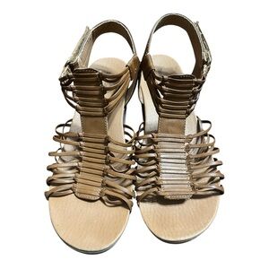Baretraps Tan Gladiator Sandals with Wedge Heel 8.5 M